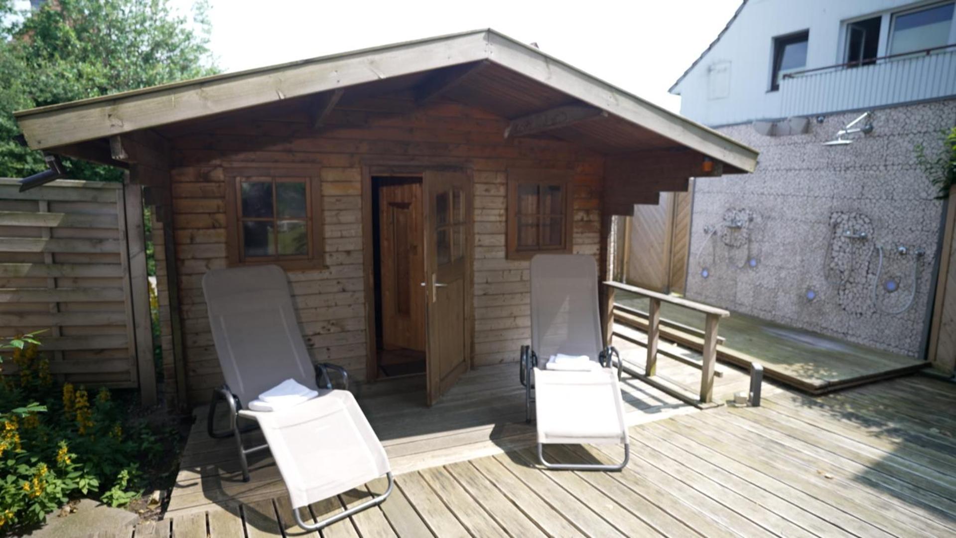 Hotel Morgensonne Garni Busum Exterior photo